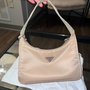 Prada re-edition 2000 nylon mini bag